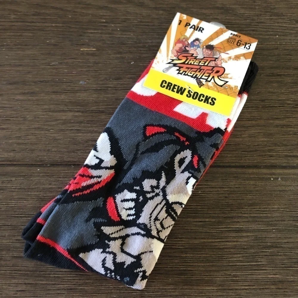 Street Fighter crew socks size 6-13